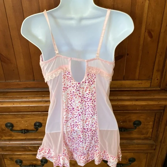 Jessica Simpson nightie 90% polyester and 10% spandex size large